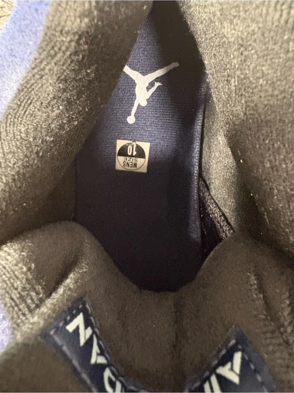 AIR JORDAN RETRO 5 NAVY BLUE SUEDE MENS SIZE 10